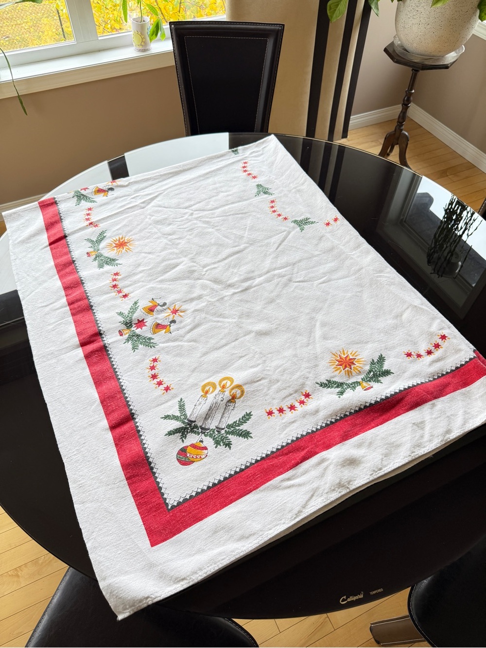 Vintage Christmas Tablecloth Rectangular Holiday 72 x 57